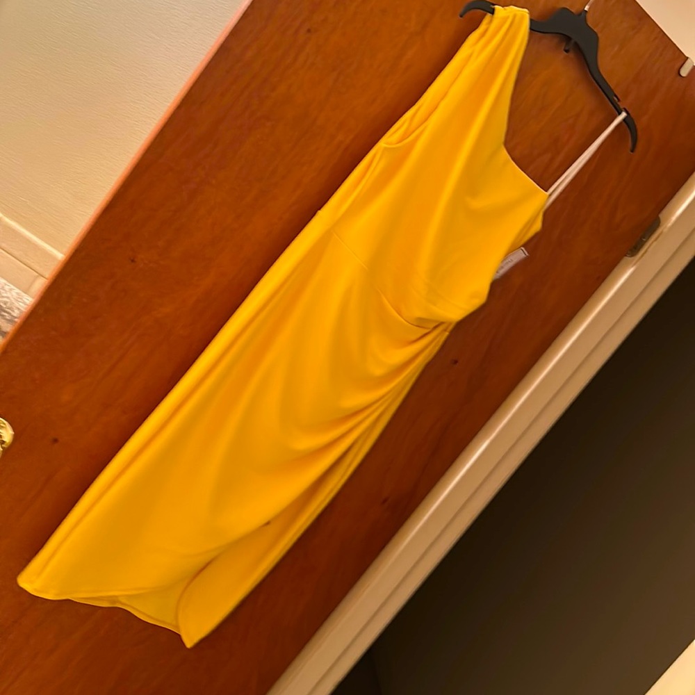 Beautiful yellow dress